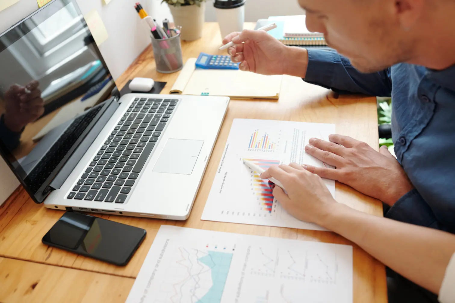 MVP launch, analytics, product validation, and user feedback analysis